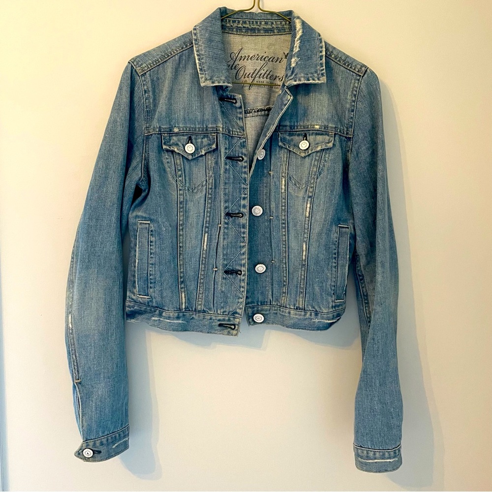 American Eagle cropped denim jacket size small